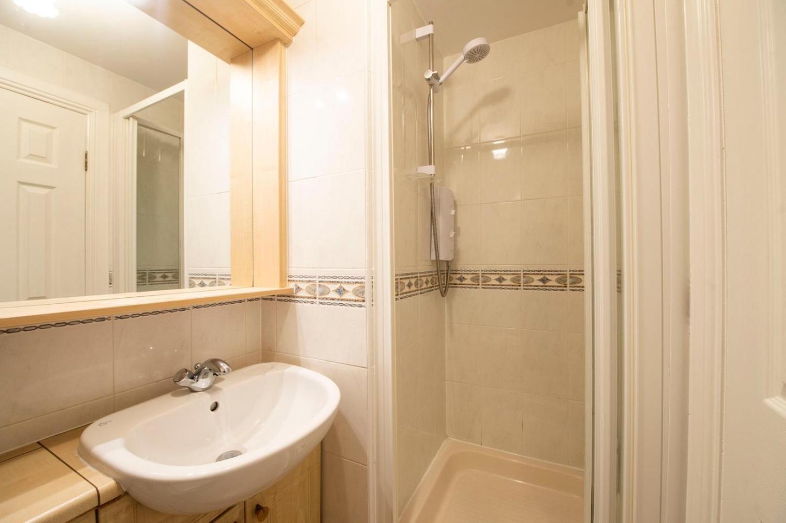 Guestready - Nice 3Bdr Apart W/ Private Parking Edinburg Exteriör bild