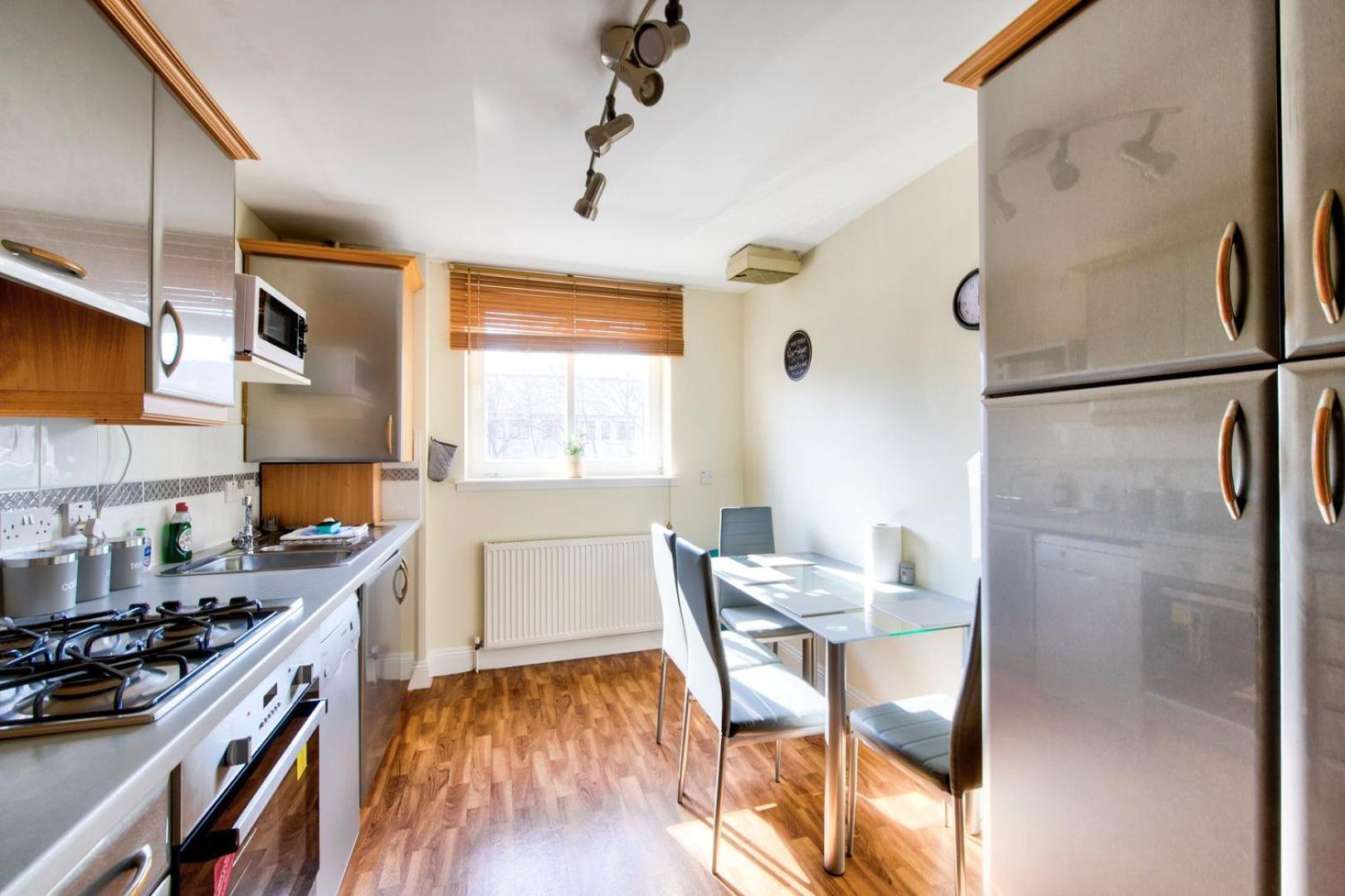 Guestready - Nice 3Bdr Apart W/ Private Parking Edinburg Exteriör bild