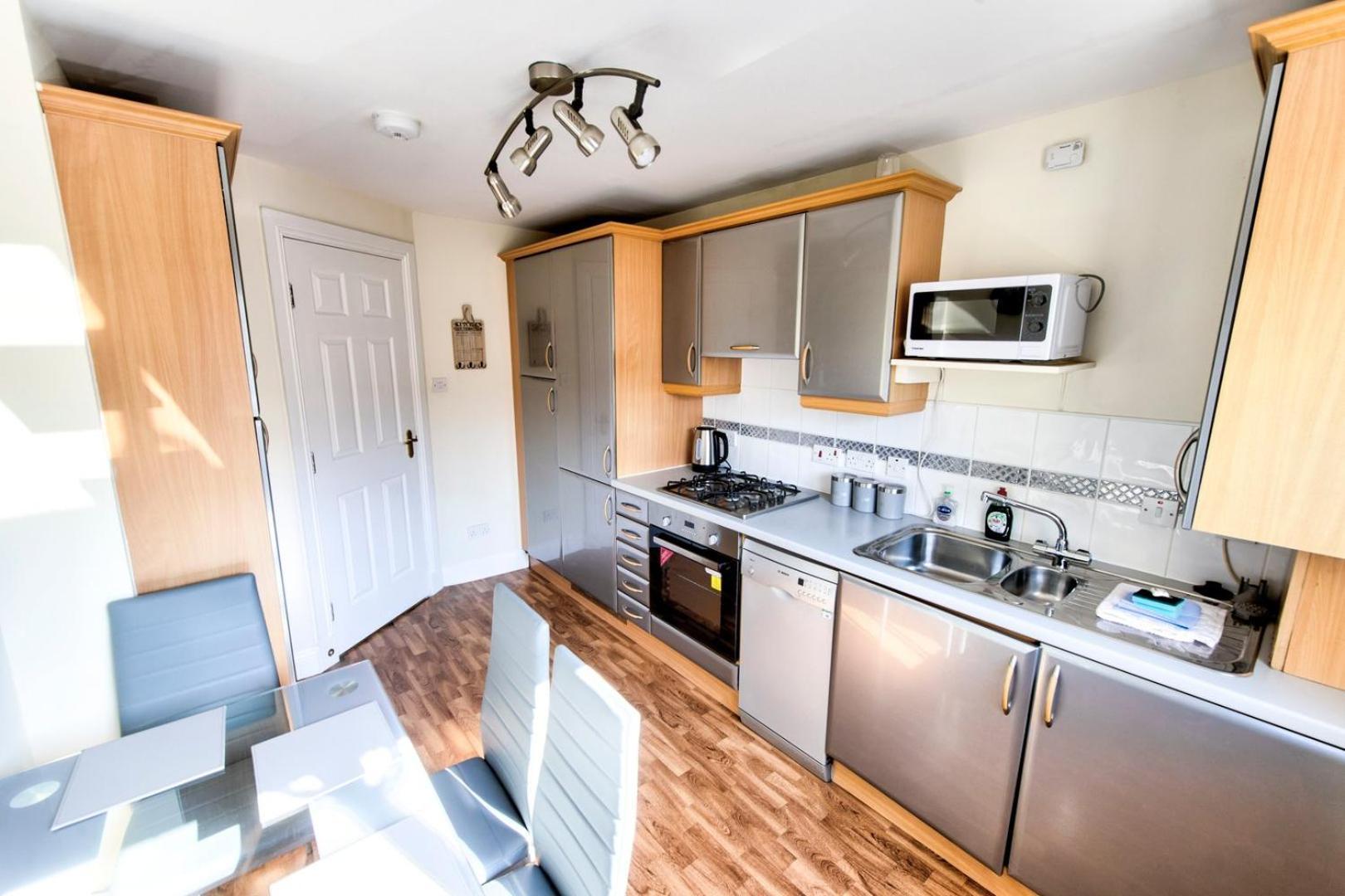 Guestready - Nice 3Bdr Apart W/ Private Parking Edinburg Exteriör bild