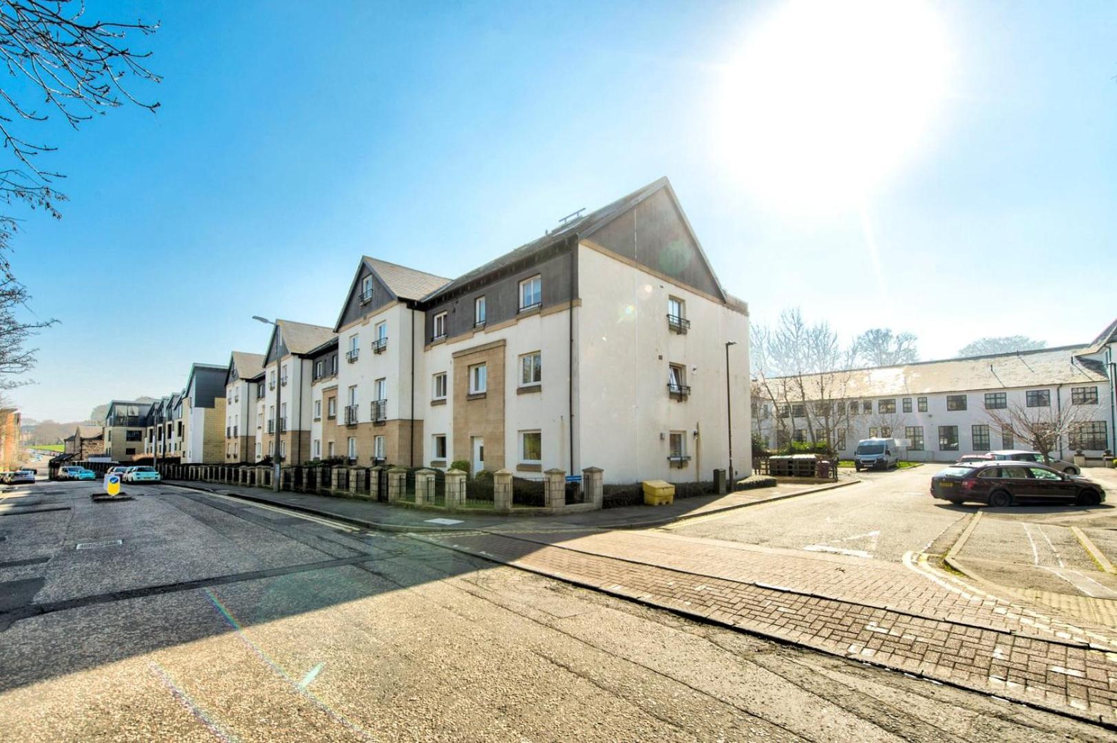 Guestready - Nice 3Bdr Apart W/ Private Parking Edinburg Exteriör bild